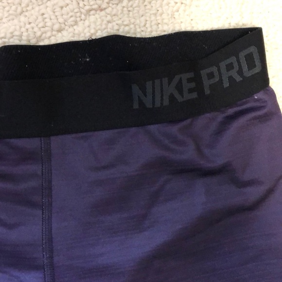 Nike Pro Leggings - Picture 3 of 4